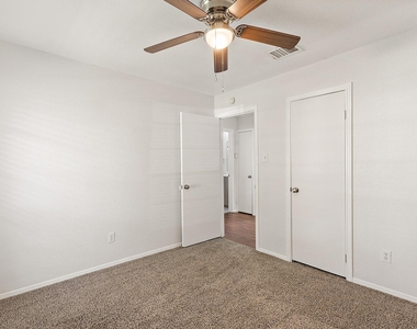 22307 Red River Drive - Photo Thumbnail 11