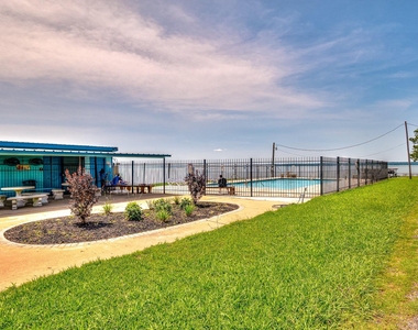 20 Clearview Street - Photo Thumbnail 32