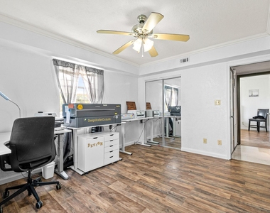 20 Clearview Street - Photo Thumbnail 18