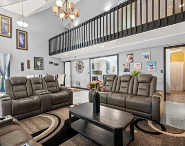 20 Clearview Street - Photo Thumbnail 5
