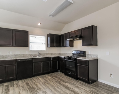 24518 Amaldi Court - Photo Thumbnail 3