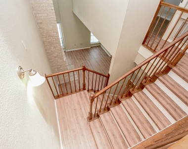 11280 Braes Forest Drive - Photo Thumbnail 13