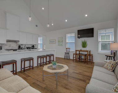 2309 67th Street - Photo Thumbnail 17
