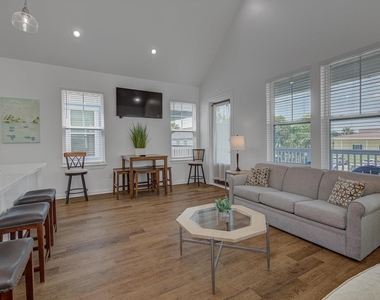 2309 67th Street - Photo Thumbnail 16