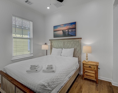 2309 67th Street - Photo Thumbnail 22