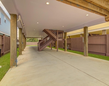 2309 67th Street - Photo Thumbnail 32