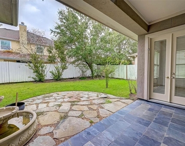 11207 St Laurent Lane - Photo Thumbnail 13