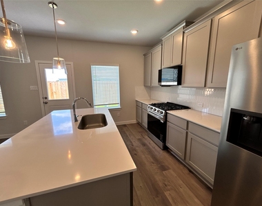 3327 Young Clover Way - Photo Thumbnail 12