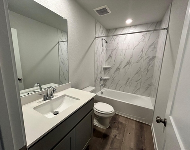 3327 Young Clover Way - Photo Thumbnail 26