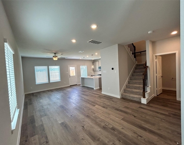 3327 Young Clover Way - Photo Thumbnail 2