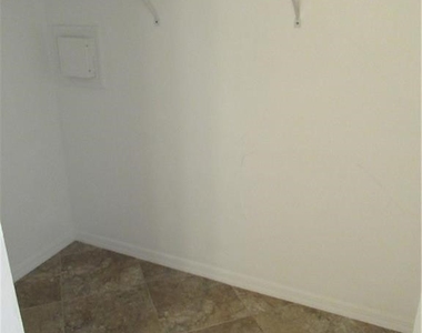 10041 Maddox Lane - Photo Thumbnail 12