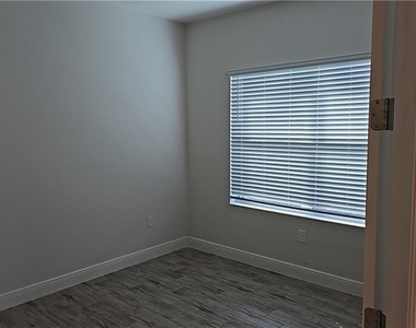 2305 Ariane Drive - Photo Thumbnail 6