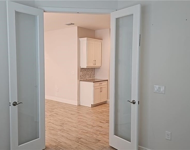 2305 Ariane Drive - Photo Thumbnail 7