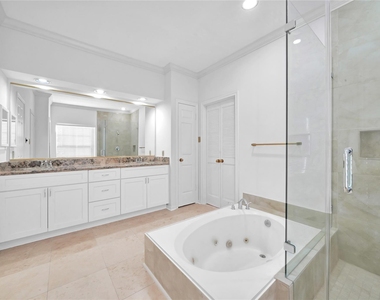 4622 Grand Cayman Drive - Photo Thumbnail 31