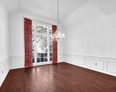4622 Grand Cayman Drive - Photo Thumbnail 12