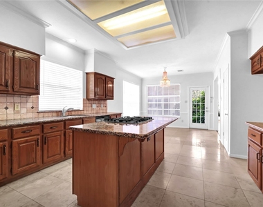 4622 Grand Cayman Drive - Photo Thumbnail 15