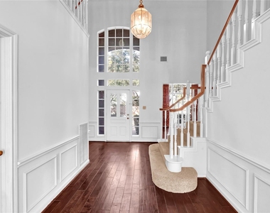 4622 Grand Cayman Drive - Photo Thumbnail 8