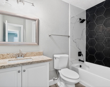 2510 Marble Falls Drive - Photo Thumbnail 17
