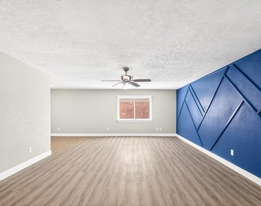 2510 Marble Falls Drive - Photo Thumbnail 5