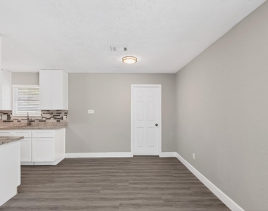 2510 Marble Falls Drive - Photo Thumbnail 10