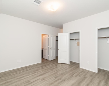 24206 San Marzano Court - Photo Thumbnail 4