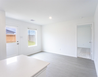 15724 Plum Brook Drive - Photo Thumbnail 13