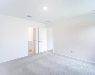 15724 Plum Brook Drive - Photo Thumbnail 16