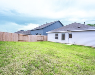 15724 Plum Brook Drive - Photo Thumbnail 21