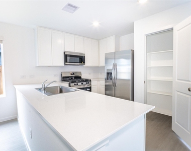 15724 Plum Brook Drive - Photo Thumbnail 2