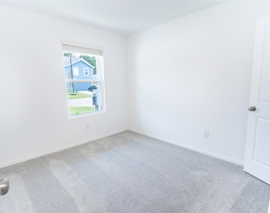 15724 Plum Brook Drive - Photo Thumbnail 6