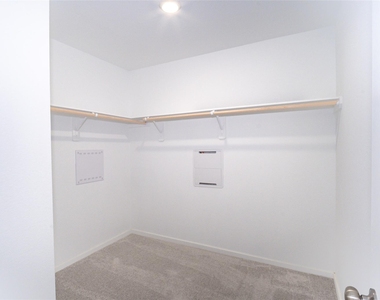 15724 Plum Brook Drive - Photo Thumbnail 19