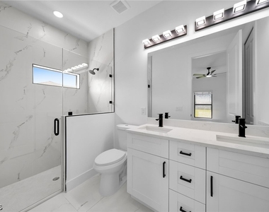 330 Gordon Avenue S - Photo Thumbnail 26