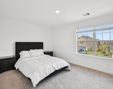 4806 Sand Clouds Drive - Photo Thumbnail 35