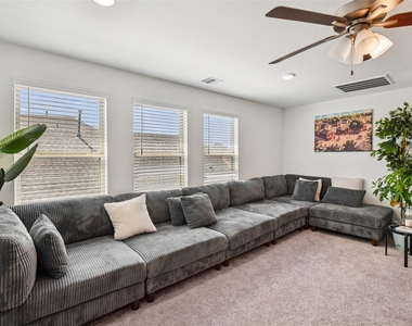 4806 Sand Clouds Drive - Photo Thumbnail 16
