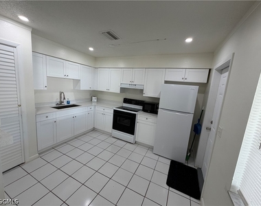 5831 Casablanca Court - Photo Thumbnail 5
