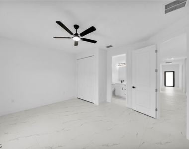 4986 Fairway Court - Photo Thumbnail 12