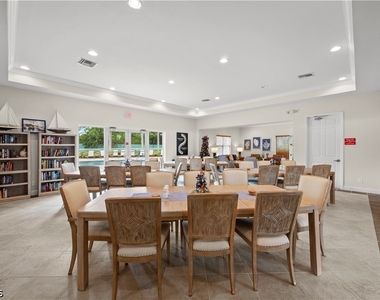 11021 Gulf Reflections Drive - Photo Thumbnail 30