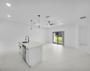 4746 27th Street Sw - Photo Thumbnail 11