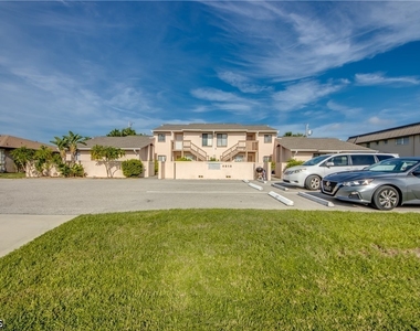 4616 Se 6th Avenue - Photo Thumbnail 24