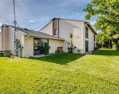 4616 Se 6th Avenue - Photo Thumbnail 23