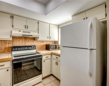 4616 Se 6th Avenue - Photo Thumbnail 6