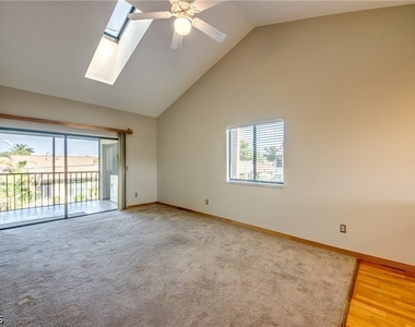 4616 Se 6th Avenue - Photo Thumbnail 9