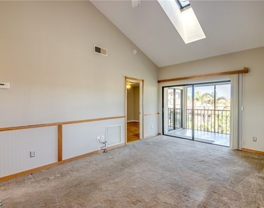 4616 Se 6th Avenue - Photo Thumbnail 8