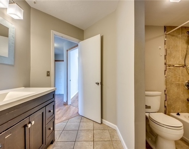 4616 Se 6th Avenue - Photo Thumbnail 14