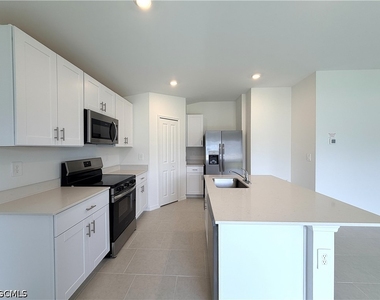 17216 Cantu Court - Photo Thumbnail 9