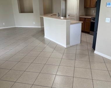 1017 Nw 24th Avenue - Photo Thumbnail 32