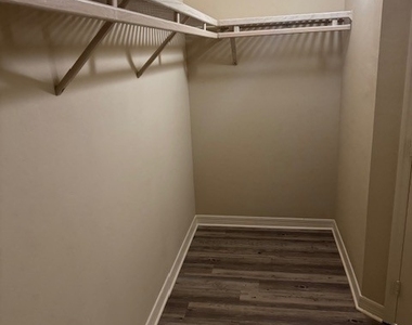 1017 Nw 24th Avenue - Photo Thumbnail 25