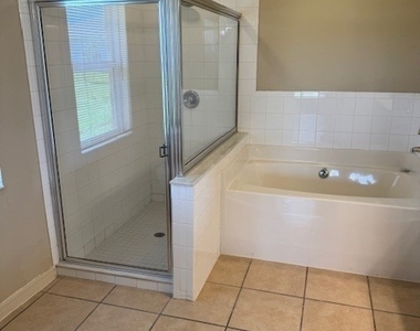 1017 Nw 24th Avenue - Photo Thumbnail 30