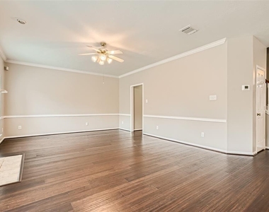 3810 Breaker Court - Photo Thumbnail 6