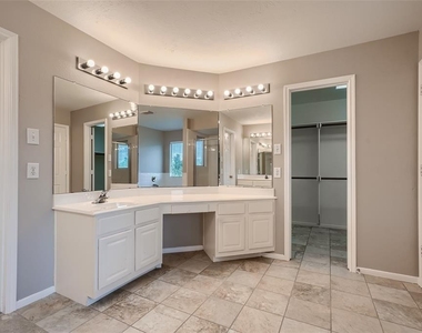 3810 Breaker Court - Photo Thumbnail 17